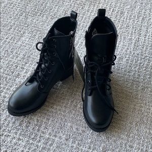 aqua combat boots